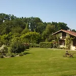 게스트하우스 Domaine De La Meniguere 3*