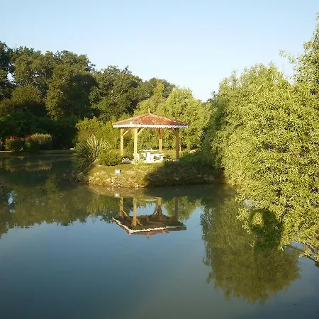 Pensjonat Domaine De La Meniguere Saint-Gein