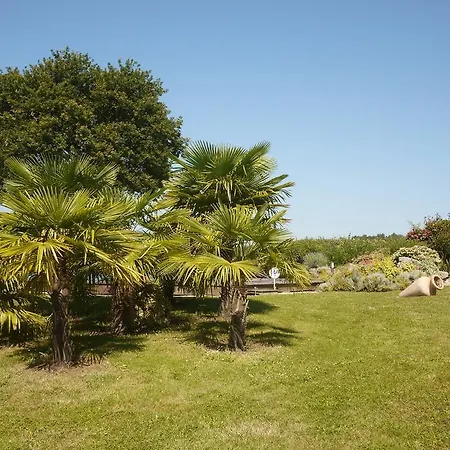 Domaine De La Meniguere 3*