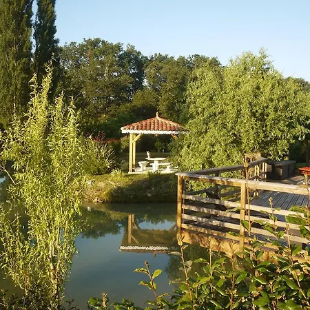 美尼古勒宾馆 Saint-Gein