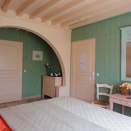 Domaine De La Meniguere 3* Saint-Gein