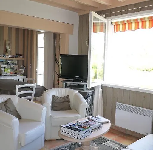 Domaine De La Meniguere Saint-Gein